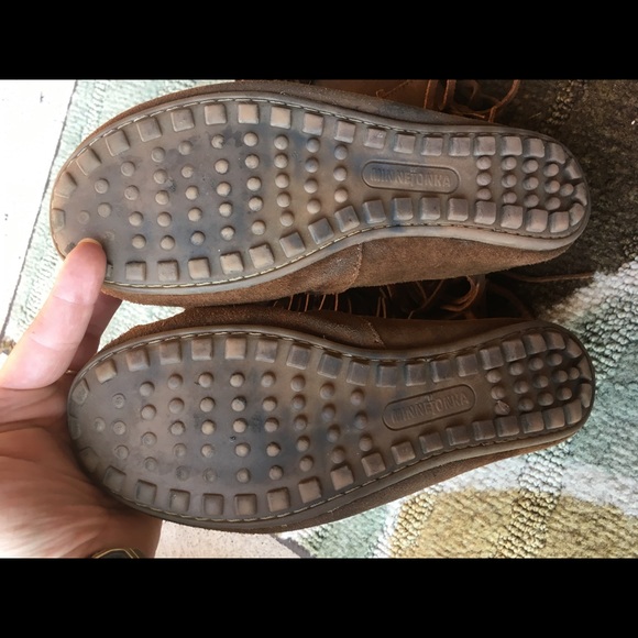 Minnetonka double fringe LEATHER boots - Picture 6 of 7